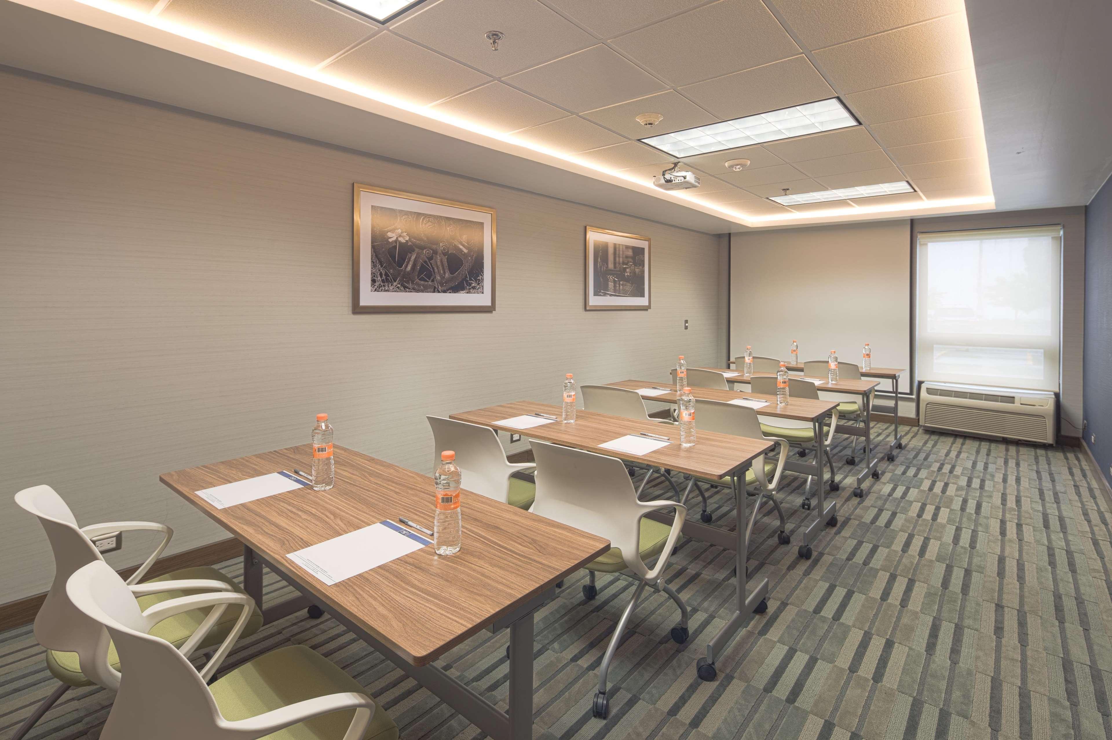 Hampton By Hilton Monterrey Galerias Obispado Esterno foto
