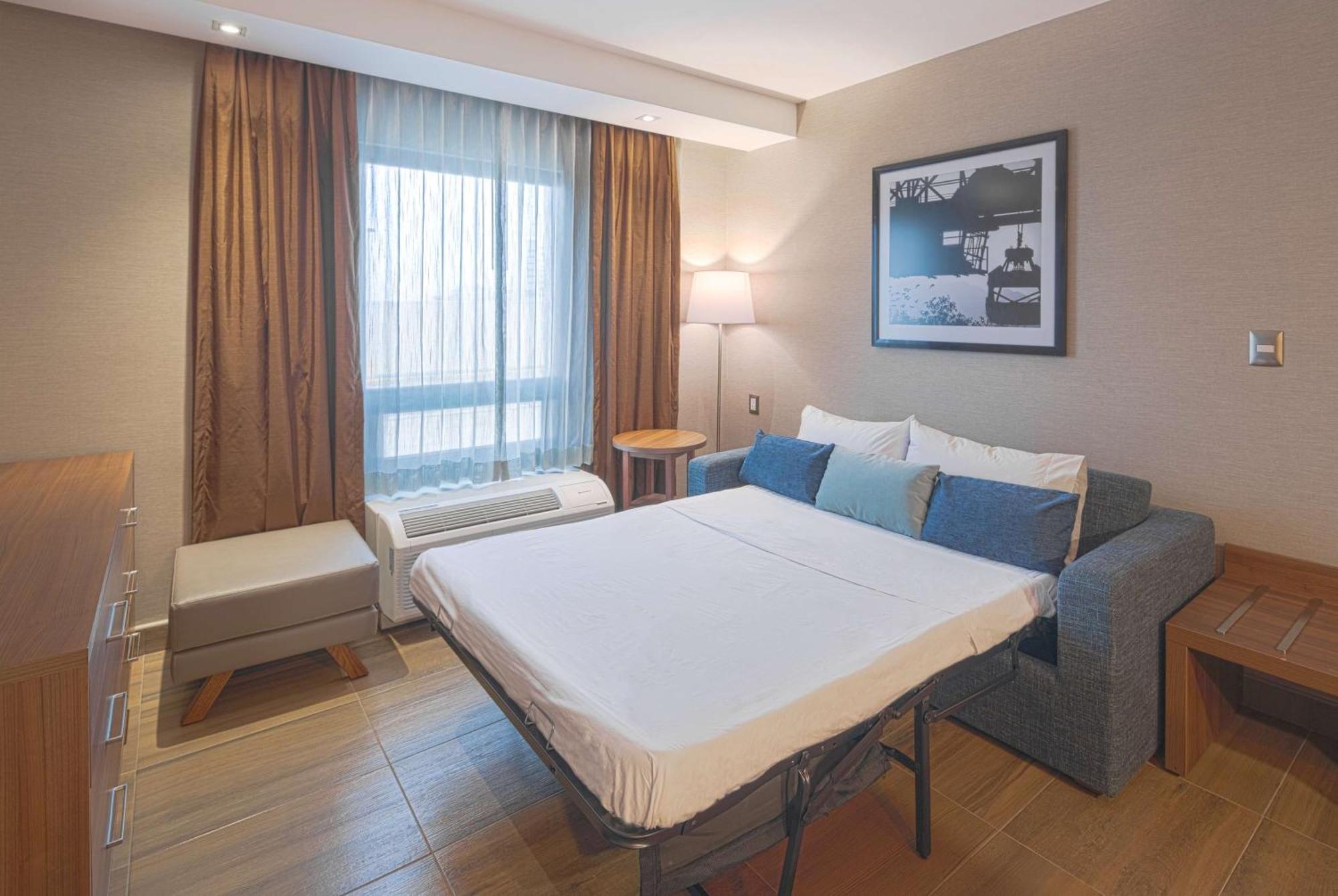 Hampton By Hilton Monterrey Galerias Obispado Esterno foto