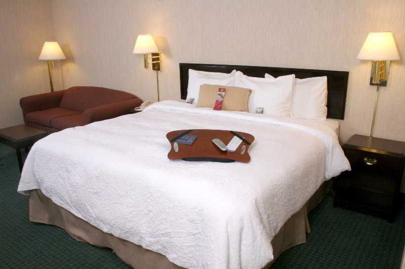 Hampton By Hilton Monterrey Galerias Obispado Esterno foto