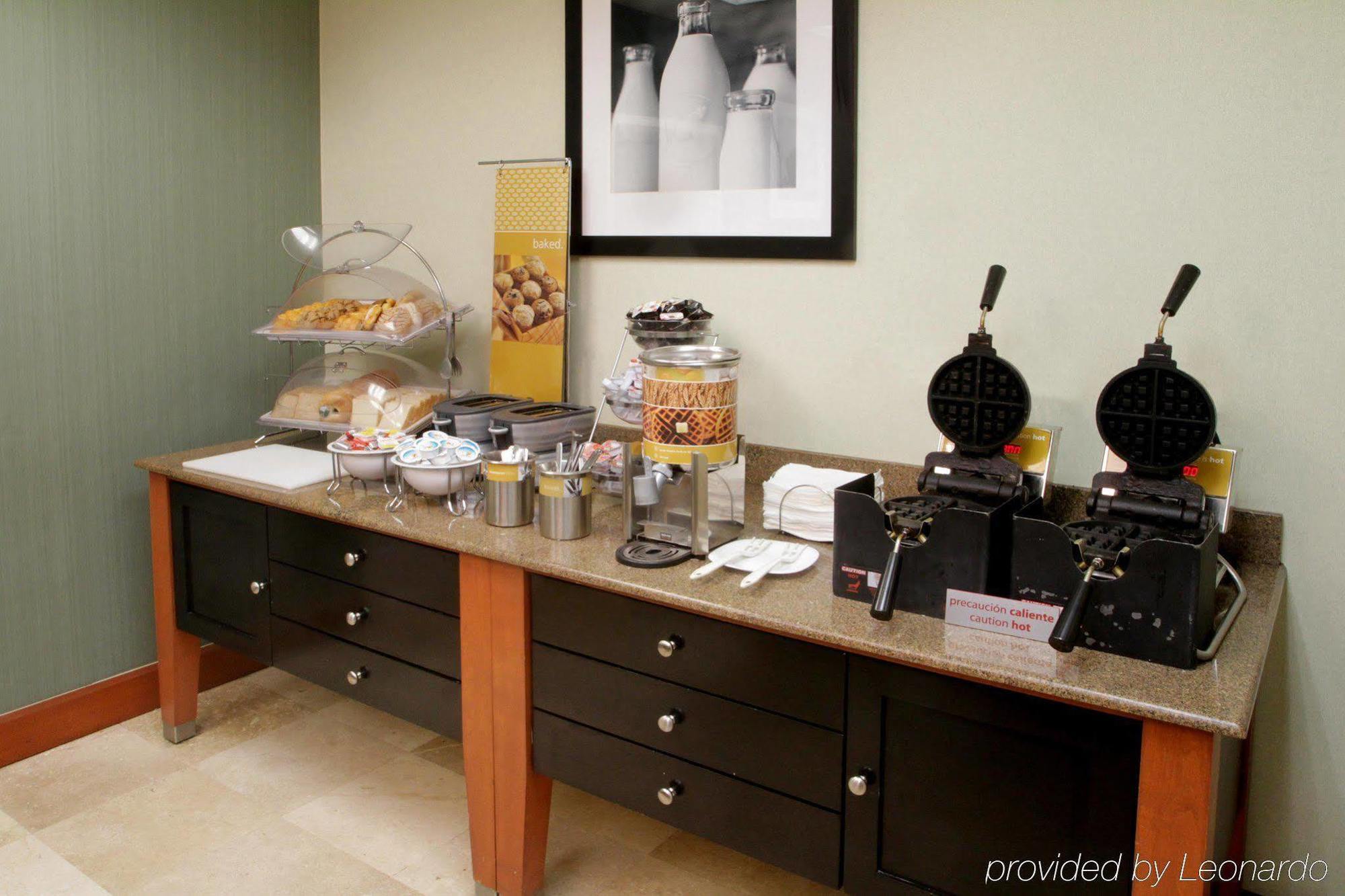 Hampton By Hilton Monterrey Galerias Obispado Esterno foto