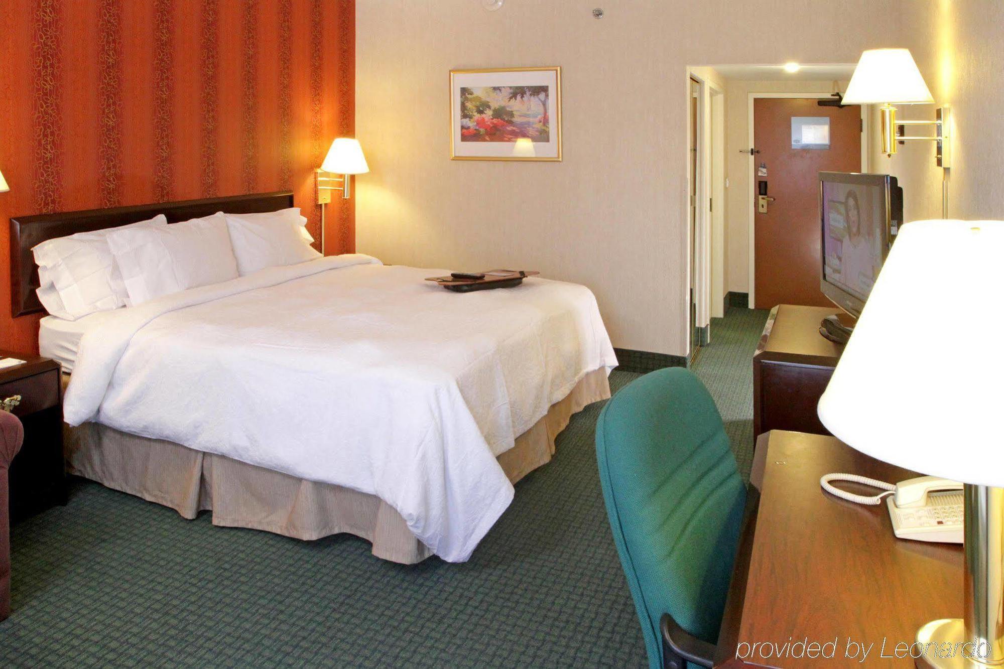 Hampton By Hilton Monterrey Galerias Obispado Esterno foto